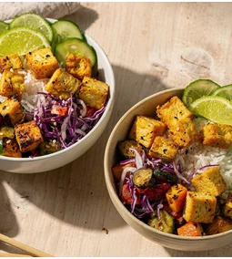 Ropogós tofu Buddha-tál Chimax Sriracha fokhagymás szósszal